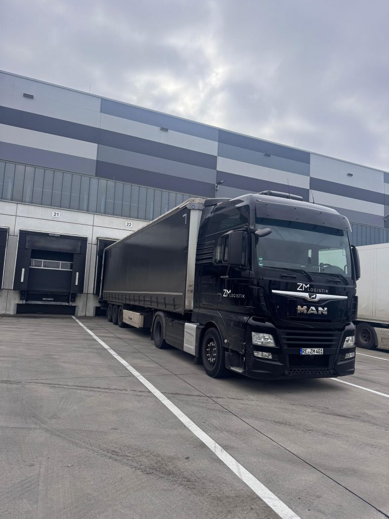 Internationaler mehrsprachiger Logistik Service