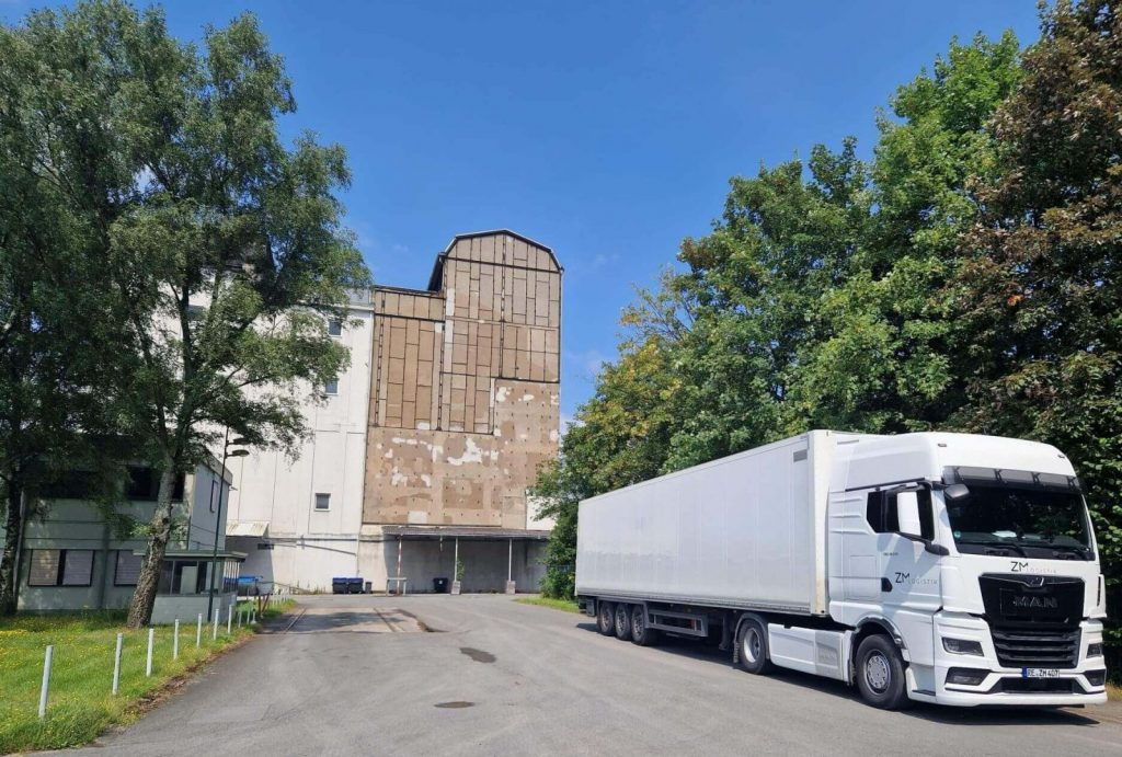 LKW Logistik für Warentransport in und außerhalb von Europa